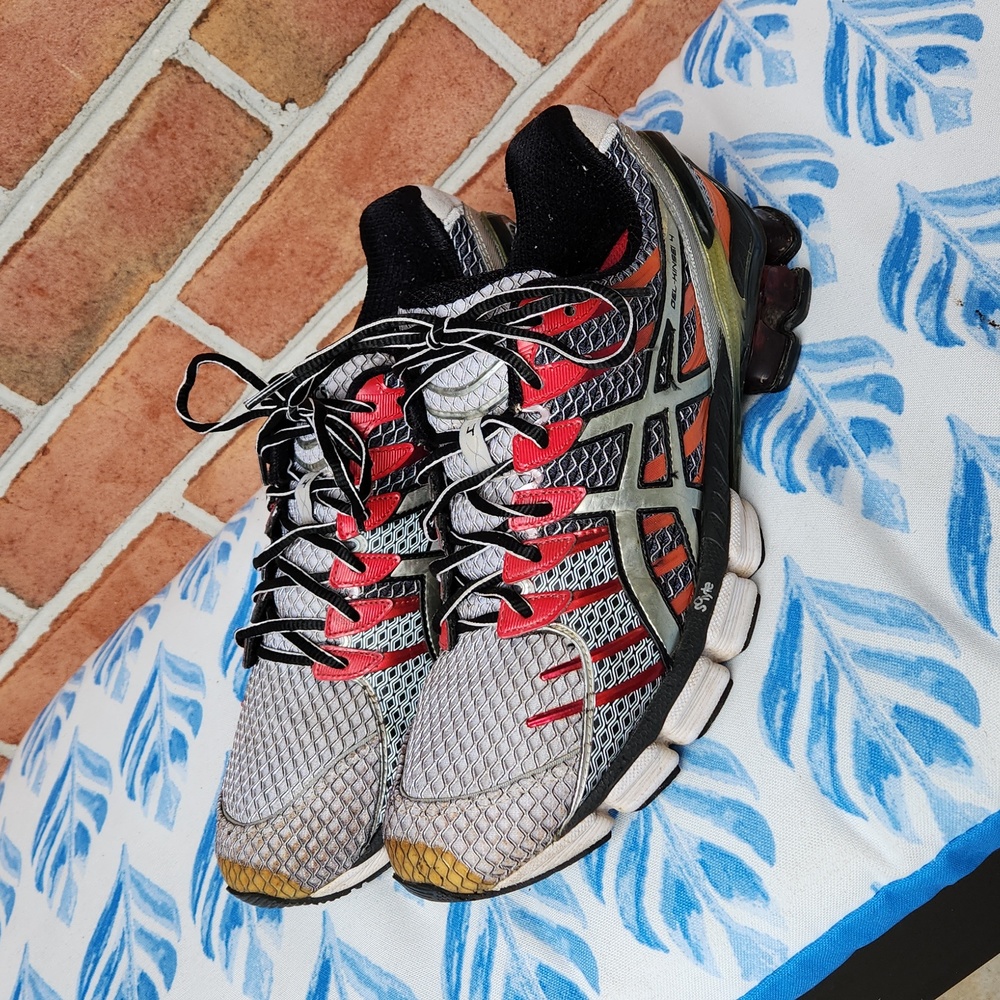 ASICS Gel Kinsei 4. Size 10.5